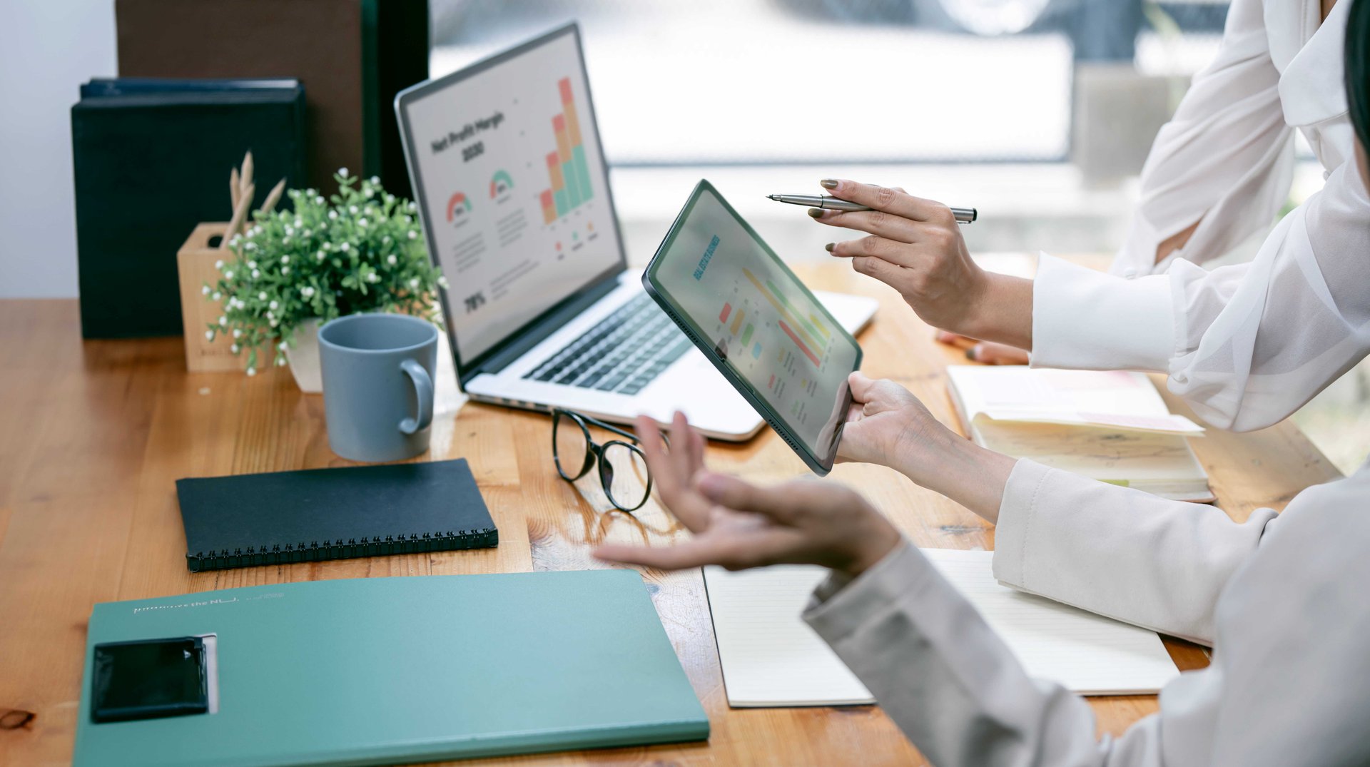 business analysis software with charts