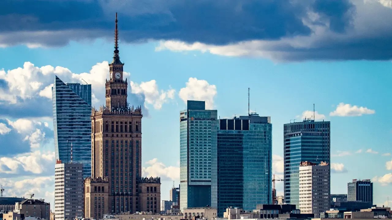 panorama wieżowców w Warszawie