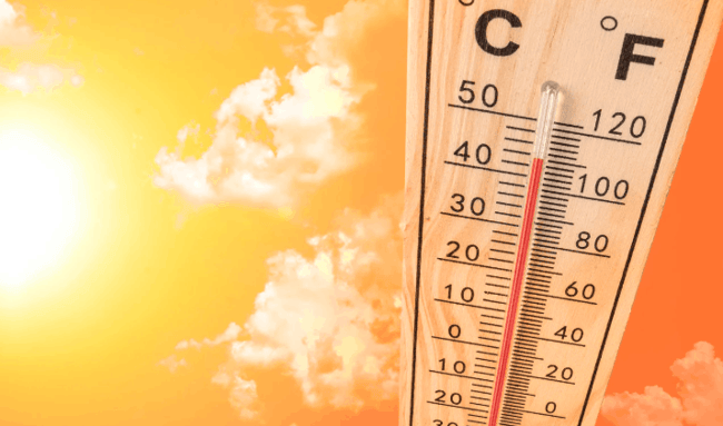 termometr pokazujący wysoką temperaturę
