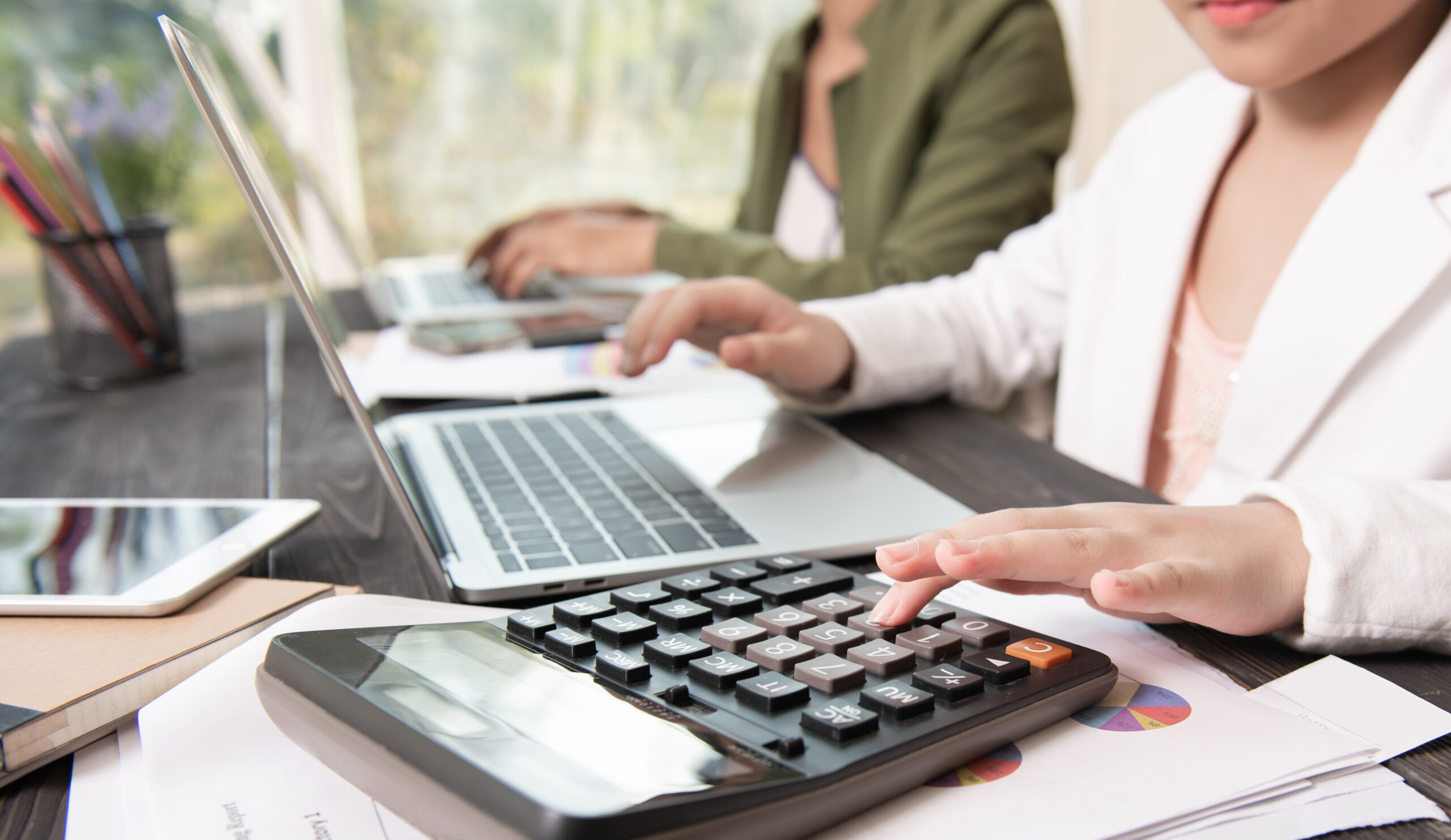 business-woman-working-teamwork-process-scaled