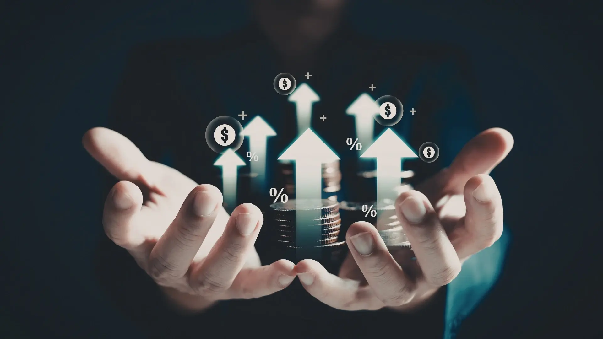 Dłonie ze strzałkami